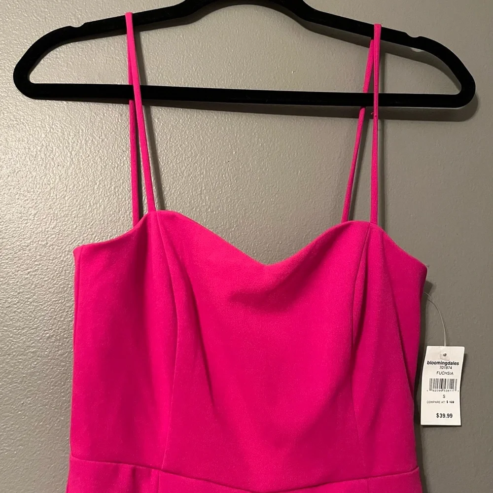 NWT BeBe Sz Small Hot Pink Exposed Leg Jumpsuit! - Picture 2 of 12